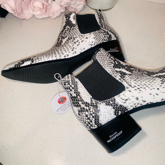 Blondo Emelia Snake Waterproof Chelsea Bootie - Picture 10 of 13
